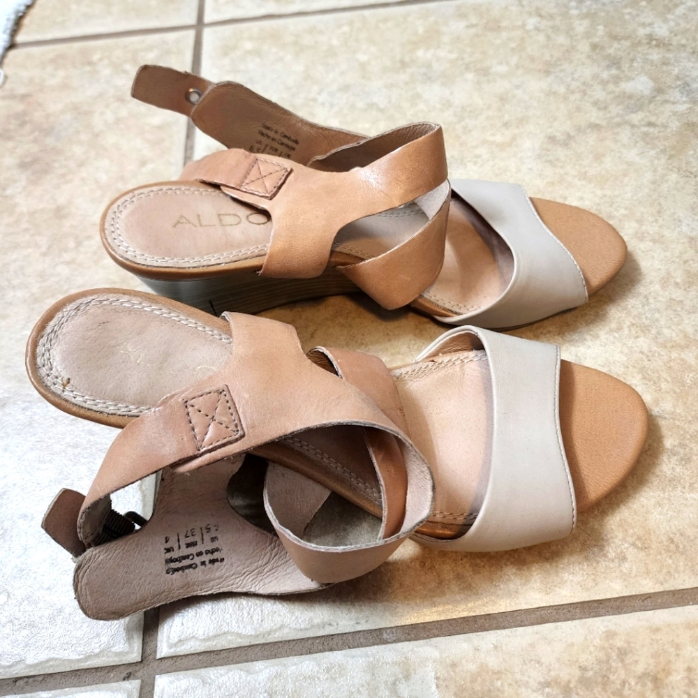 Aldo wedge leather sandal